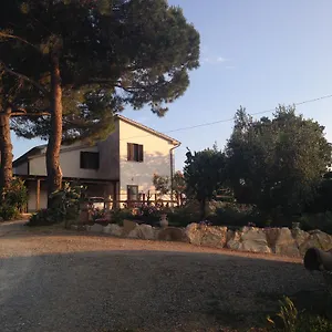 Alloggio per agriturismo I Due Pini, Magliano in Toscana